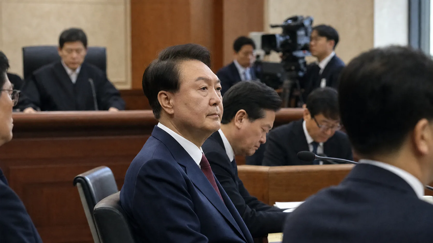 윤석열 전 대통령 공직선거법 위반 1심 선고…국민의힘 400억 반환 위기