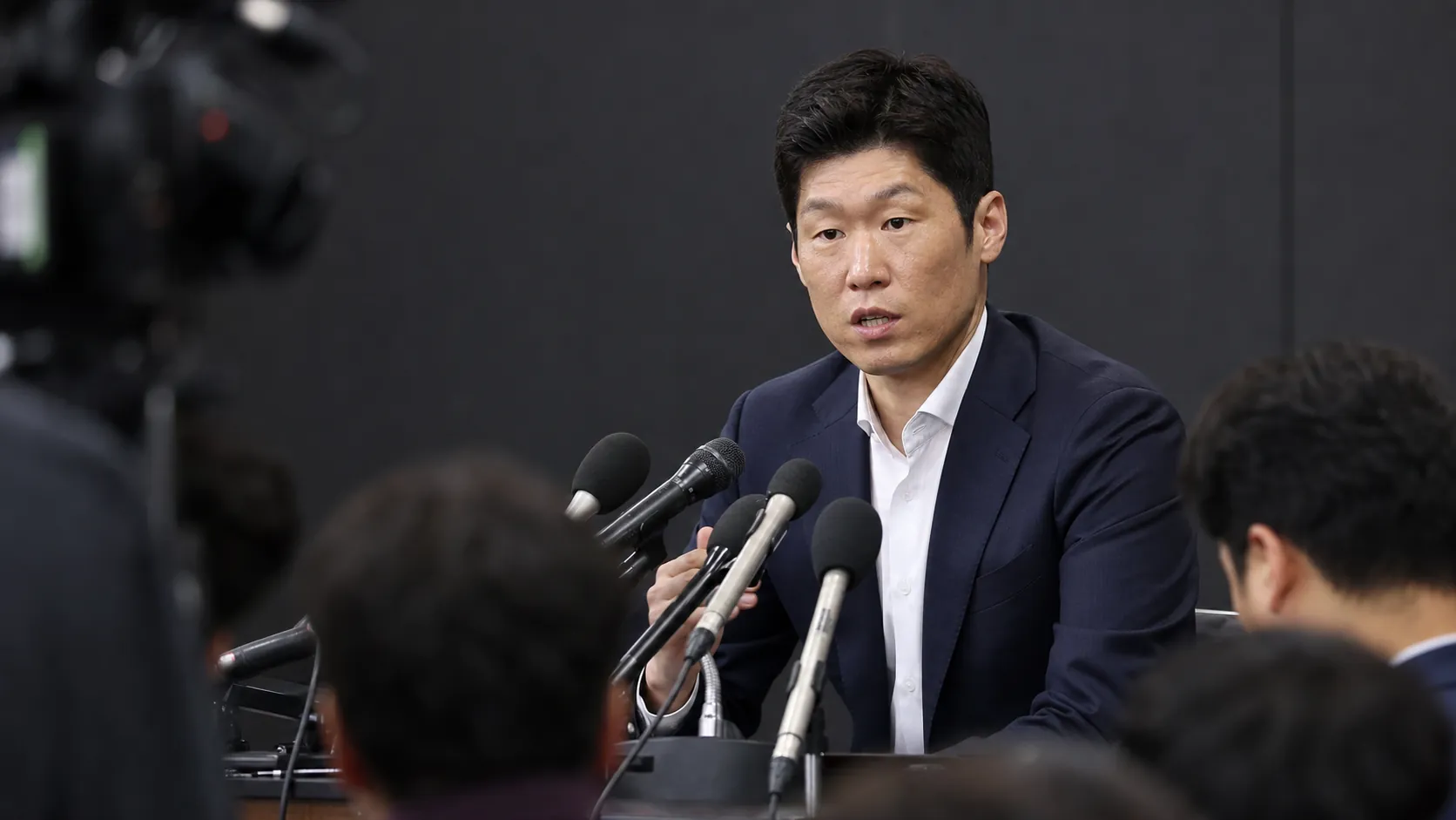 박지성 "축구협회장 선거인단 1만명 이상 권고할 것"