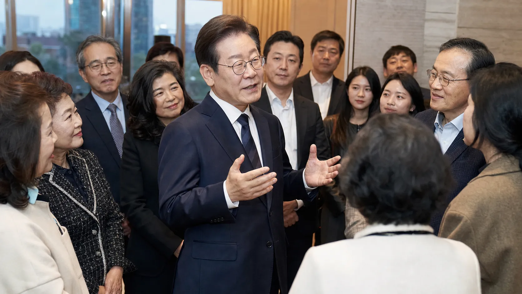 이재명 대통령, 칠레 방문 중 동포에 '최초 FTA 파트너' 강조