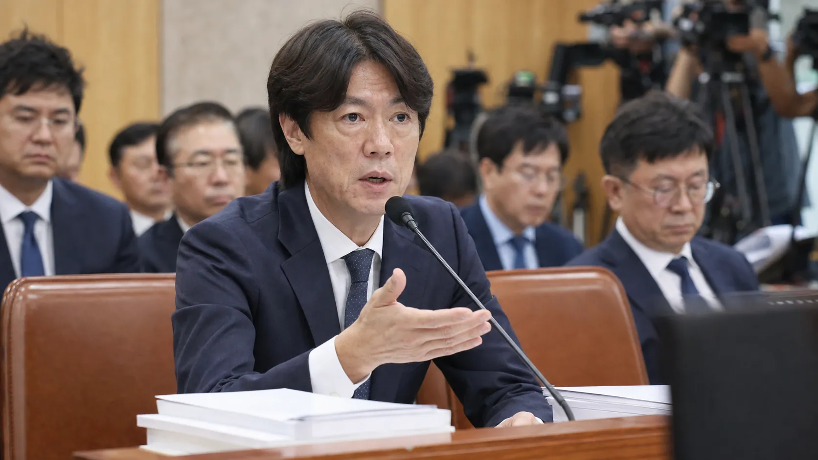 홍명보, 축구협회 비판하는 유튜버들에 '직접 들어와 바꾸라'