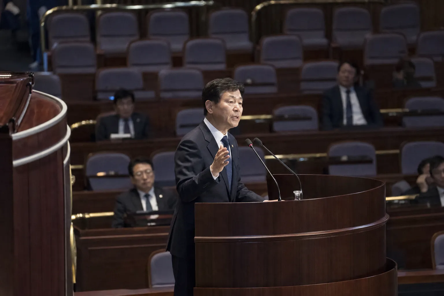 검찰 보완수사권 폐지안 국회 상정…국민의힘 필리버스터 돌입