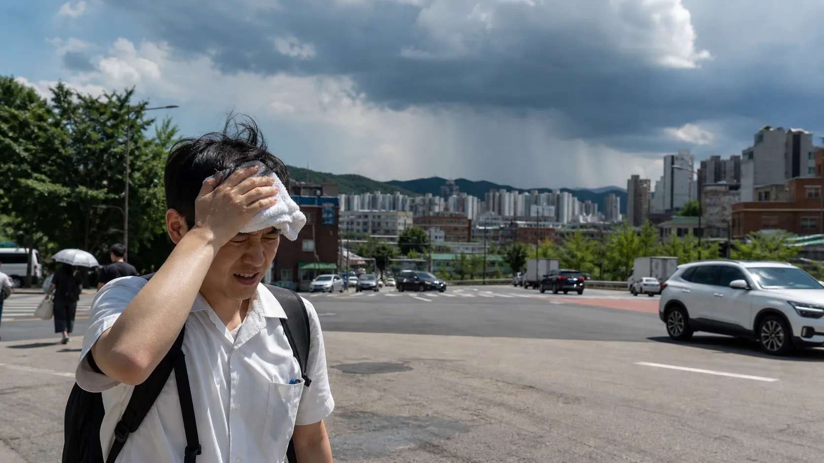 수도권·전남 38도까지 치솟아…전국 열대야