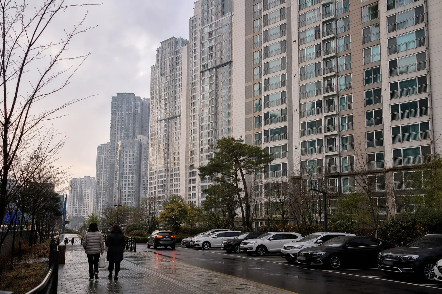 이 대통령, 부동산 과세 형평성 재정비 강조