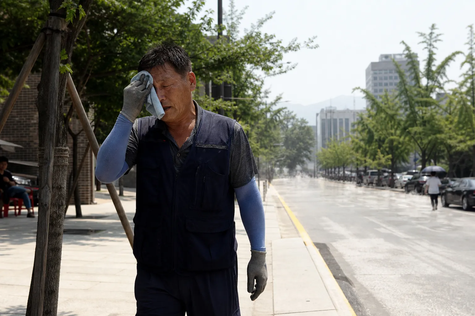 기록적 폭염에 온열질환 2025명·16명 사망