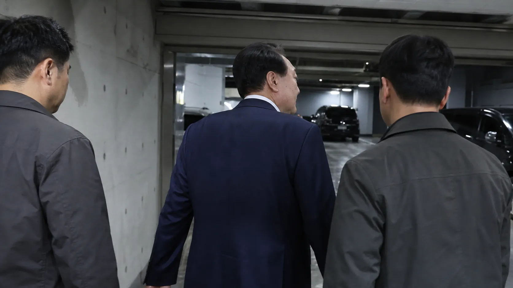 홍명보 첫 피의자 조사…대표팀 감독 선임 개입 규명